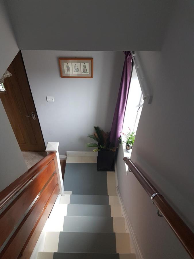 Post Office Row Apartment And Garden Crickhowell Kültér fotó