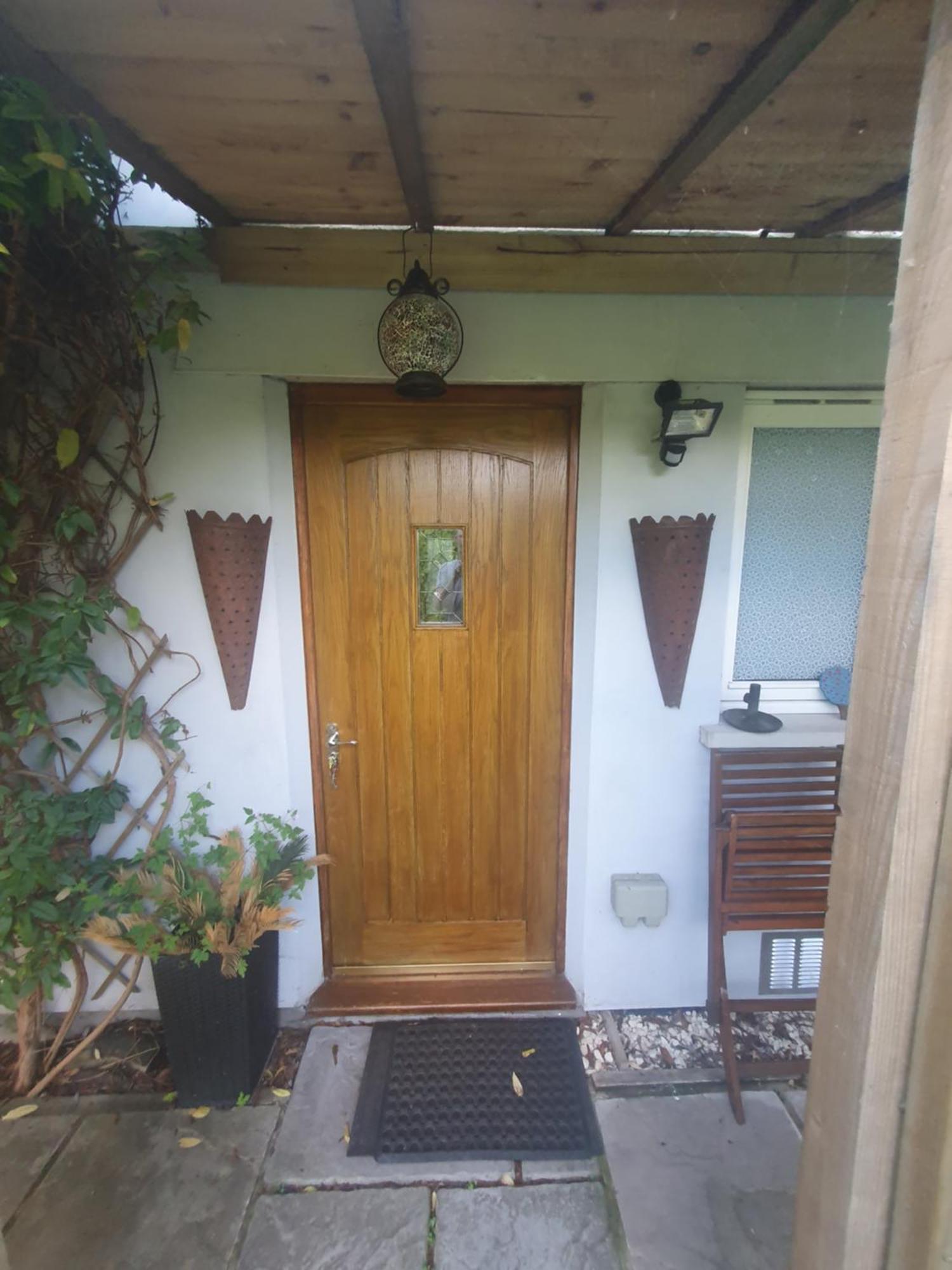 Post Office Row Apartment And Garden Crickhowell Kültér fotó